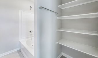 7037 Bexley Ct, Alexandria, LA 71303