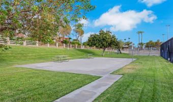 6744 Mountridge Dr, Las Vegas, NV 89110