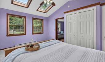 1006 King Rd, Cheshire, CT 06410