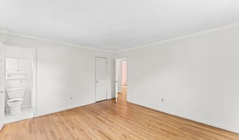 26 Harbor Ridge Rd, Danbury, CT 06811