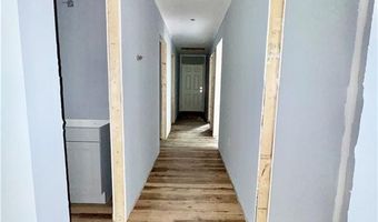 339 S Oak St, Austin, IN 47102