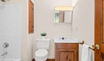 1 Old Milford Rd, Amherst, NH 03031