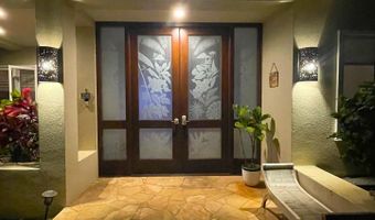 1319 Mokulua Dr, Kailua, HI 96734