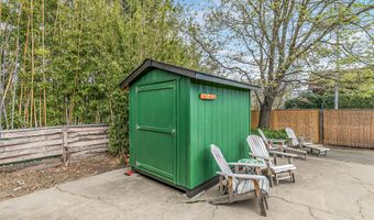 2999 Diane St, Ashland, OR 97520