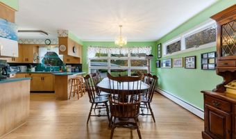 53 Hampton Ave, Auburn, ME 04210