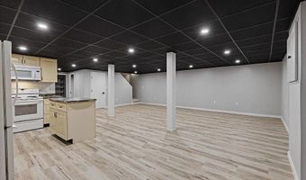 7 Philip Ave, Augusta, ME 04330