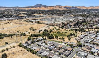 1917 Geneva Ln, Antioch, CA 94509