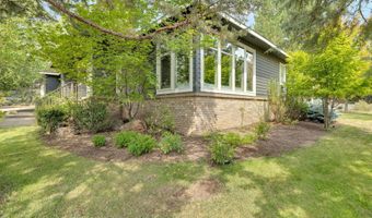 520 NW Divot Dr, Bend, OR 97703