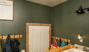 33 Crazy Bear Trl, Absarokee, MT 59001