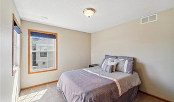 6582 154th St W 132, Apple Valley, MN 55124