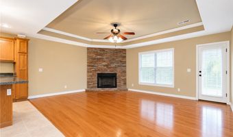 9 Pitchford Ln, Bella Vista, AR 72714
