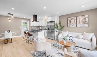8 Andrea Dr, Alloway, NJ 07462