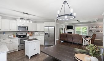 1135 J W Cv, Benton, AR 72019
