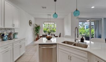 5611 DEL CORONADO Dr, Apollo Beach, FL 33572
