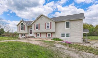 12448 NW Blackwood Dr, Adrian, MO 64720