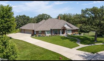 2504 Country Oaks Dr, Atlantic, IA 50022