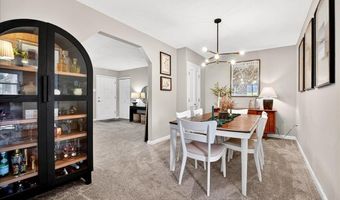 277 Ramsey Ln, Ballwin, MO 63021