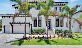 517 Treviso Dr, Apollo Beach, FL 33572