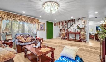 1341 S Pembrooke Ln, Anaheim, CA 92804