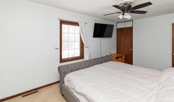 610 5th Ave, Altoona, IA 50009