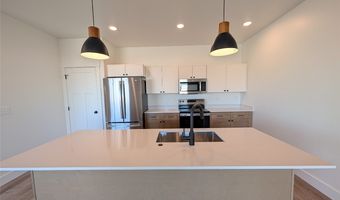 502 Lacey Ln C, Belgrade, MT 59714