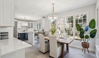 210 Old Plantation Dr W, Beaufort, SC 29907