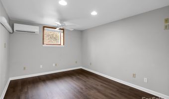 35 Fieldcrest Cir, Asheville, NC 28806