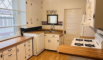 722 N Main, Aberdeen, SD 57401