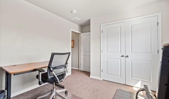 1046 W Hero Ct, Bluffdale, UT 84065