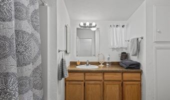 7870 25th Pl, Bell, FL 32619