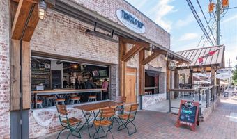 1102 Pine Grove Dr, Alpharetta, GA 30009