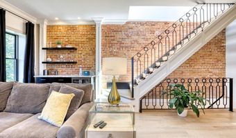 9 Eden St 3, Boston, MA 02129