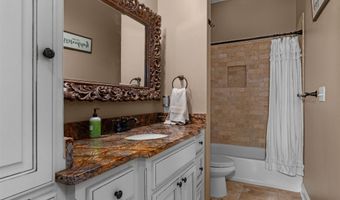 107 Colonel Burt Dr, Benton, LA 71006