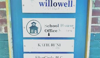 14 School St, Bristol, VT 05443