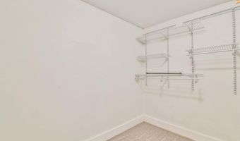 138 SW 100th St, Augusta, KS 67010