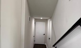 7102 JAYHAWK St, Annandale, VA 22003