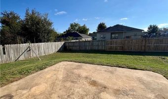 911 SW Cheyenne Dr, Bentonville, AR 72712