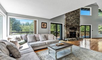 20333 S SWEETWOOD Ln, Oregon City, OR 97045