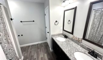 166 Mistwood Ln, Boiling Springs, SC 29316
