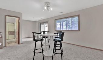 2674 Cutters Grove Cir, Anoka, MN 55303