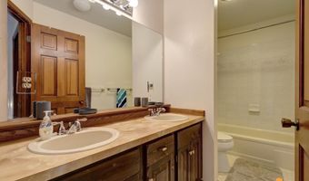 12945 Elmore Rd, Anchorage, AK 99516