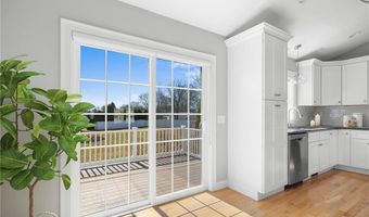 5 Thelma Ln 5, Middletown, RI 02842