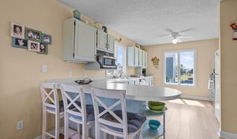105 Island Quay Ct, Atlantic Beach, NC 28512