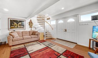 825 E Lake Front Dr, Beverly Shores, IN 46301