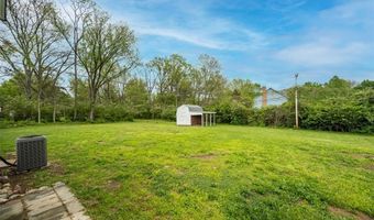 270 E Skyline Dr, Ballwin, MO 63011