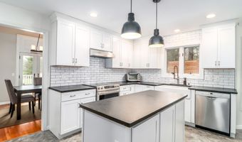 5 A Big Buck Ln, Brookfield, CT 06804