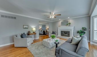 13153 Barrett Meadows Dr, Des Peres, MO 63021