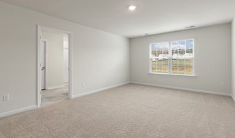 1067 Misty Creek Dr, Aberdeen, NC 28315