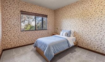 3209 Mary Ln, Escondido, CA 92025