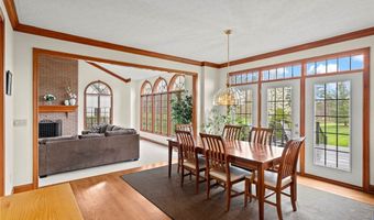 275 Camden Ln, Aurora, OH 44202